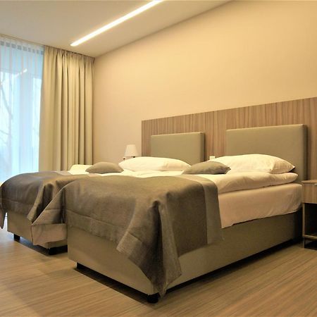 Mieszko II Hotel Камиен Поморски Екстериор снимка